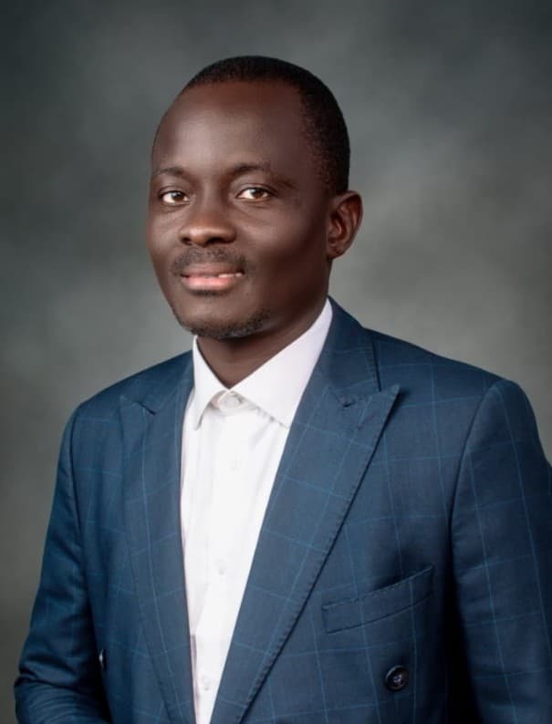 Folorunso Ogunleye, Accountant